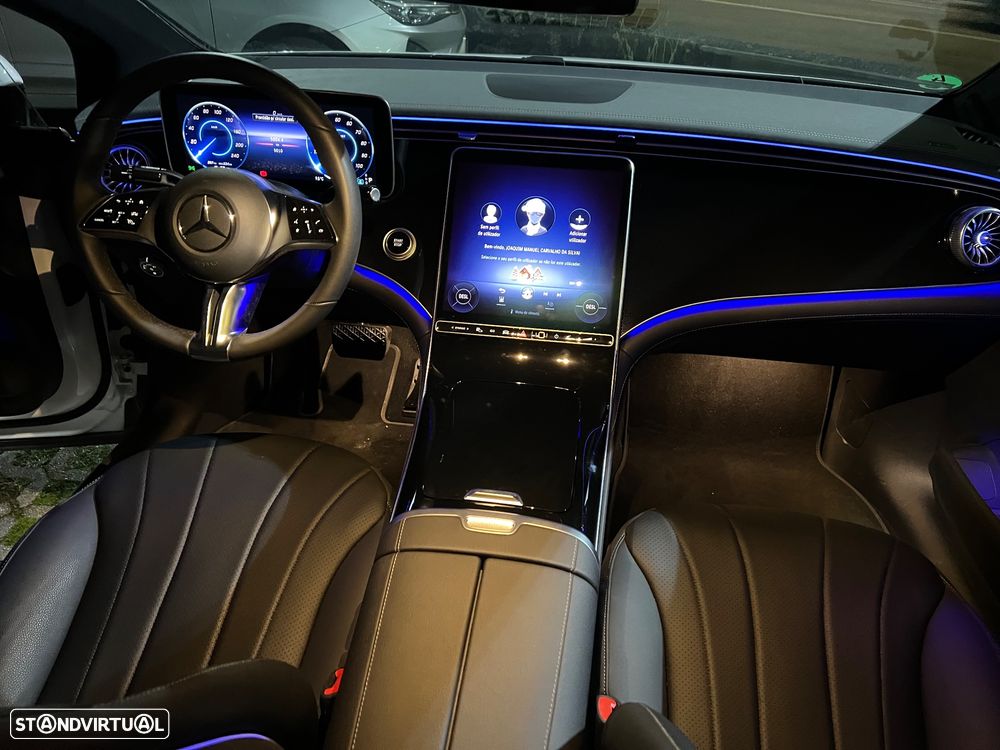 Mercedes-Benz EQE 300 Electric Art - 15