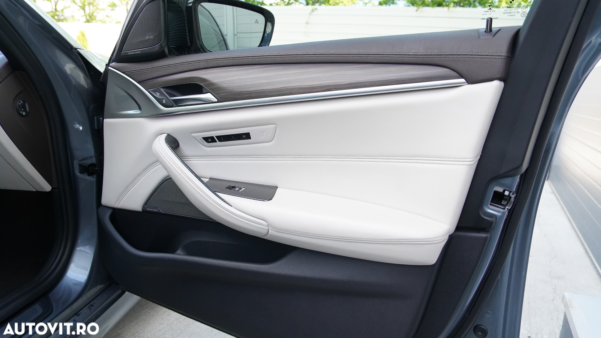 BMW Seria 5 520i AT - 19