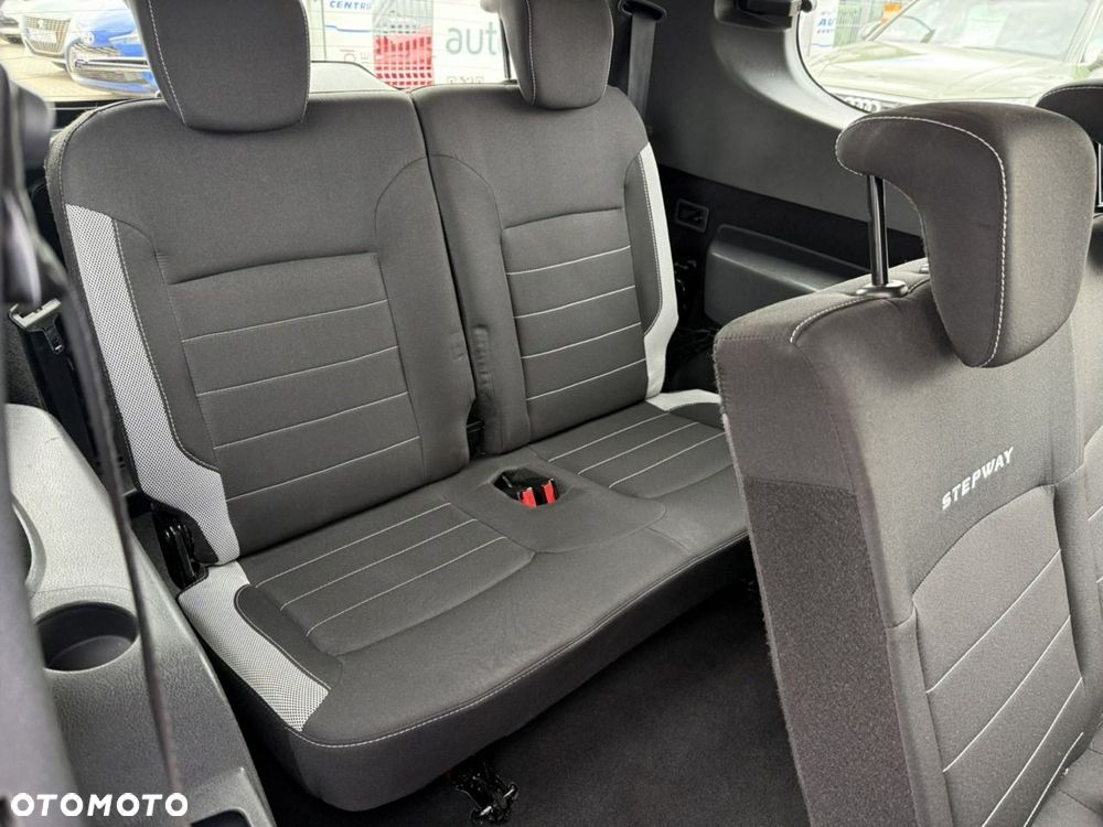 Dacia Lodgy dCi 110 Stepway - 22