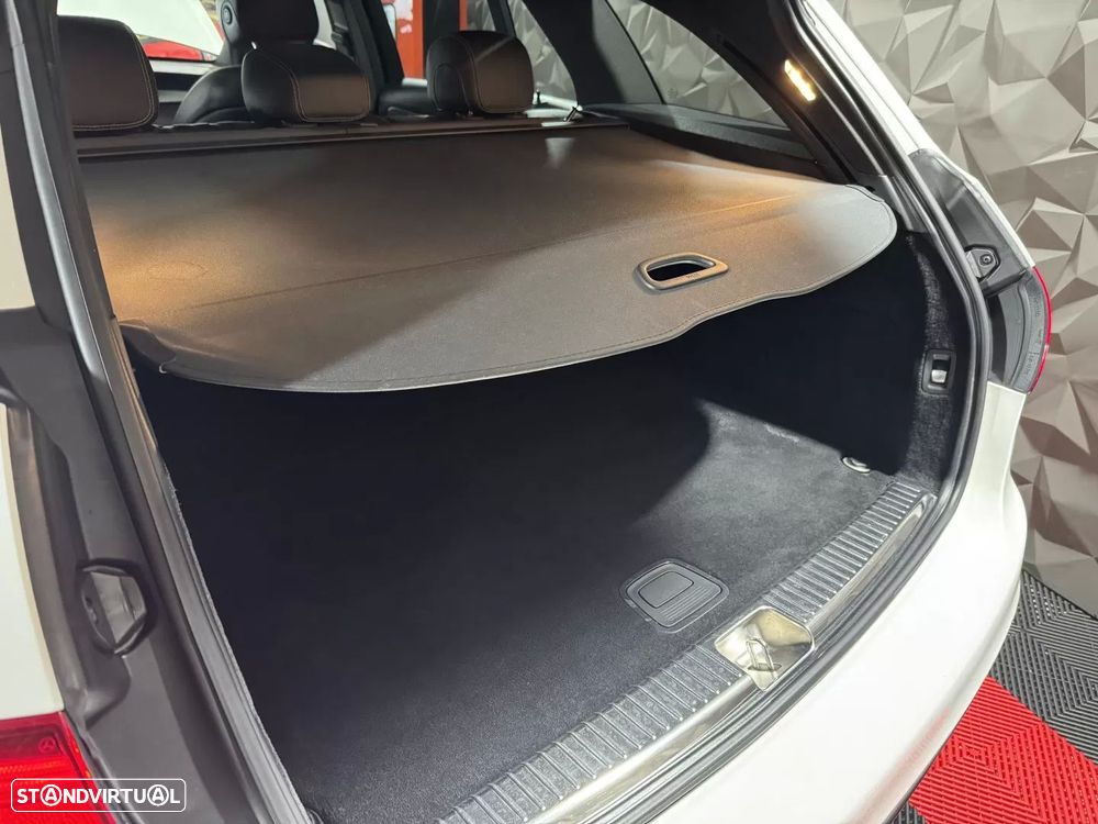 Mercedes-Benz C 300 BlueTEC Hybrid AMG Line - 16