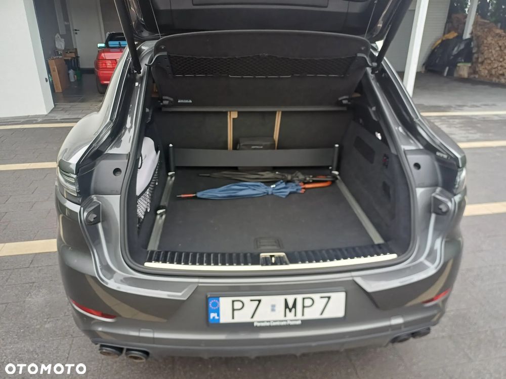 Porsche Cayenne Turbo Tiptronic S - 27