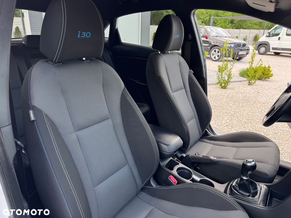 Hyundai i30 1.4 Premium - 29