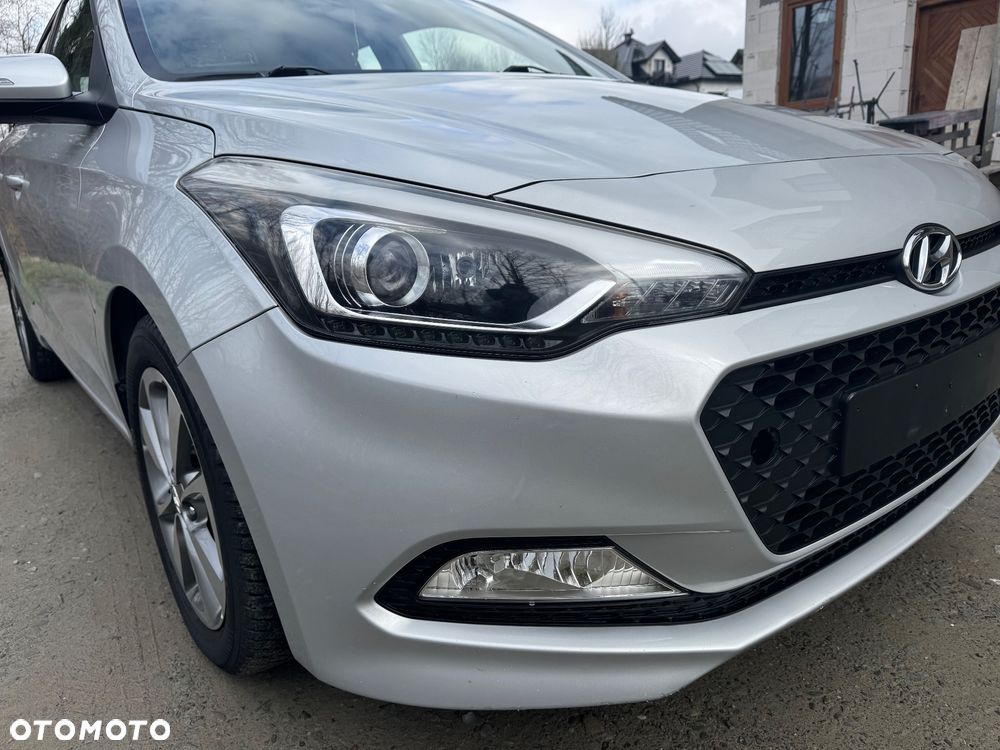 Hyundai i20 1.1 CRDi 5 Star Edition - 6