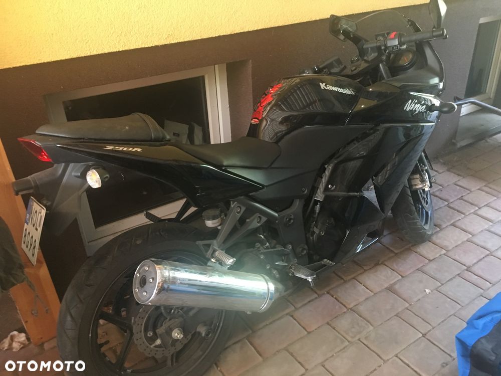 Kawasaki Ninja 250R - 4