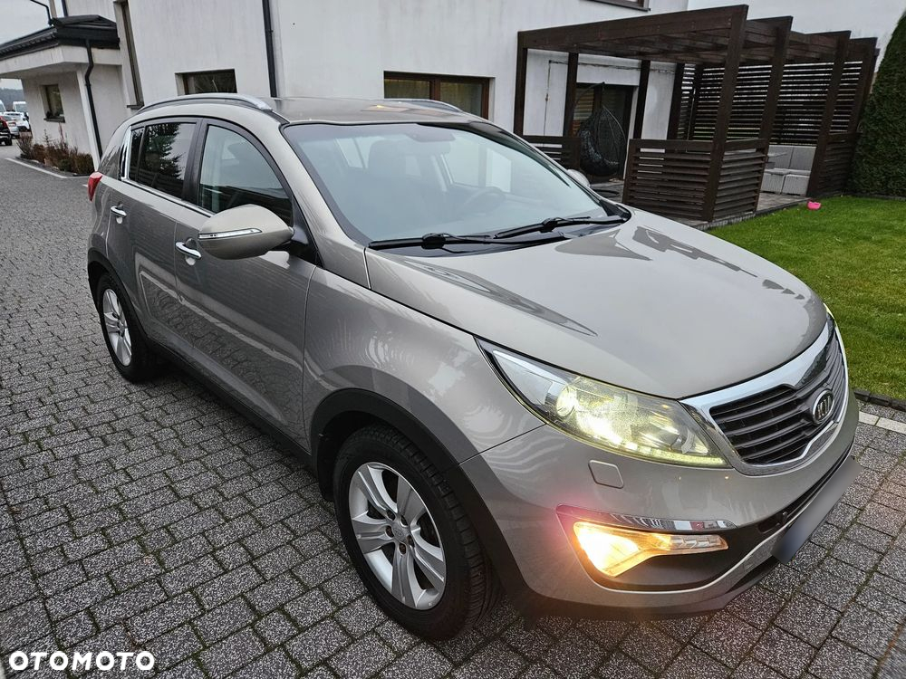 Kia Sportage 1.7 CRDI 2WD Dream-Team Edition - 6