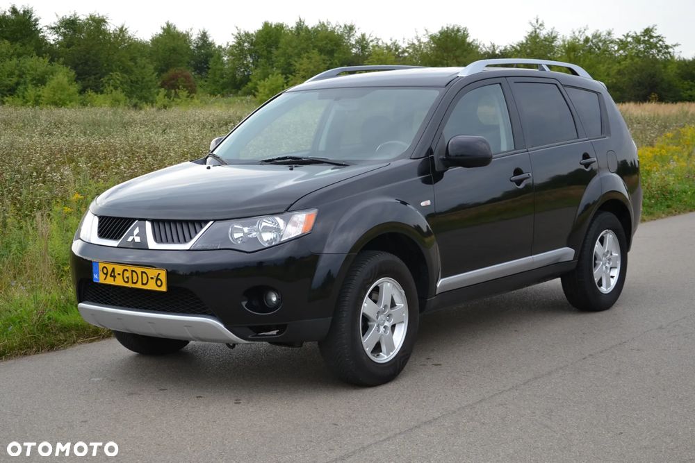 Mitsubishi Outlander 2.4 2WD Plus - 30