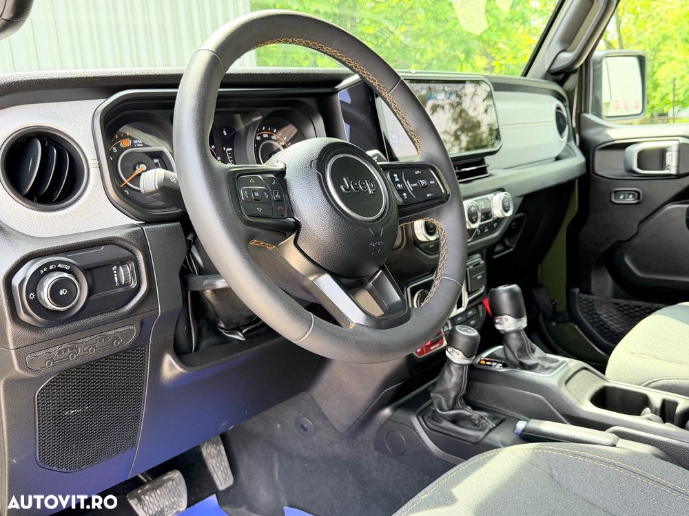 Jeep Wrangler 2.0 T-GDI Hardtop AWD Automatik 80th Anniversary - 34