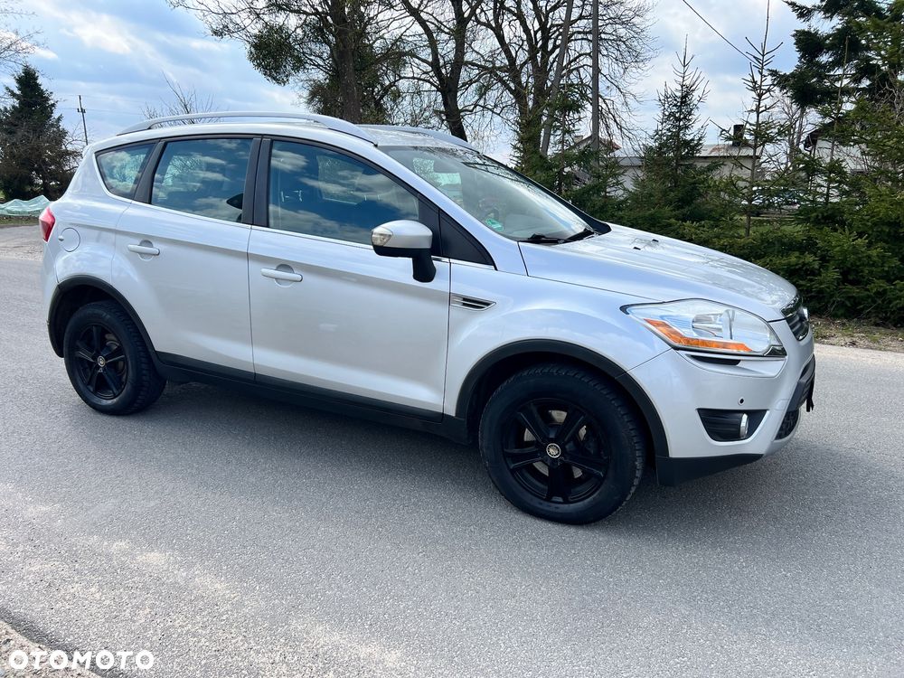 Ford Kuga 2.0 TDCi 2x4 Titanium - 8