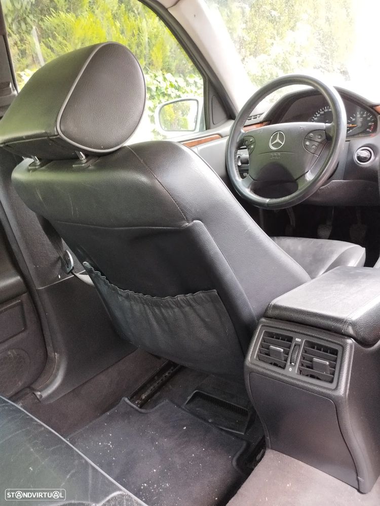 Mercedes-Benz E 200 Kompressor Classic - 23