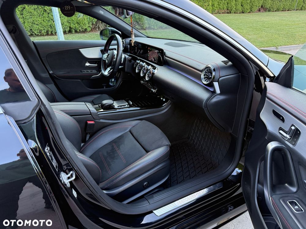 Mercedes-Benz CLA 200 d 8G-DCT AMG Line - 14