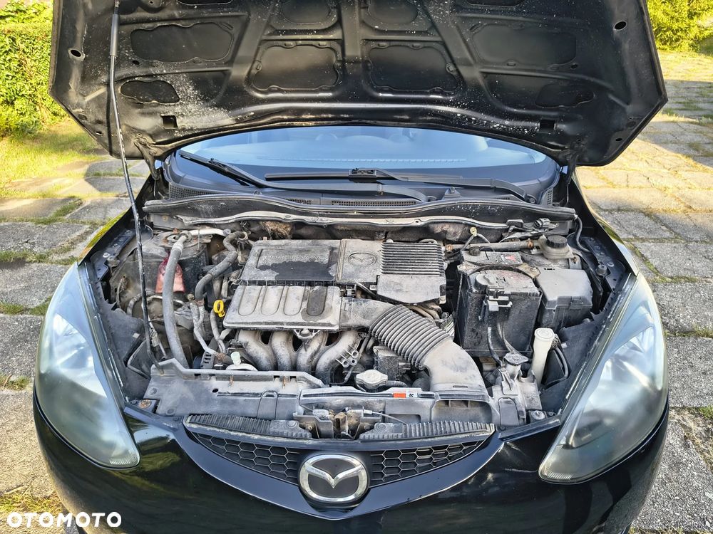 Mazda 2 - 4