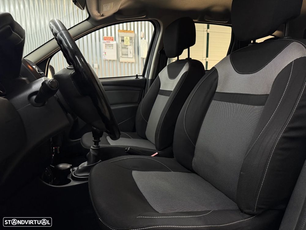 Dacia Duster 1.5 dCi Prestige - 17