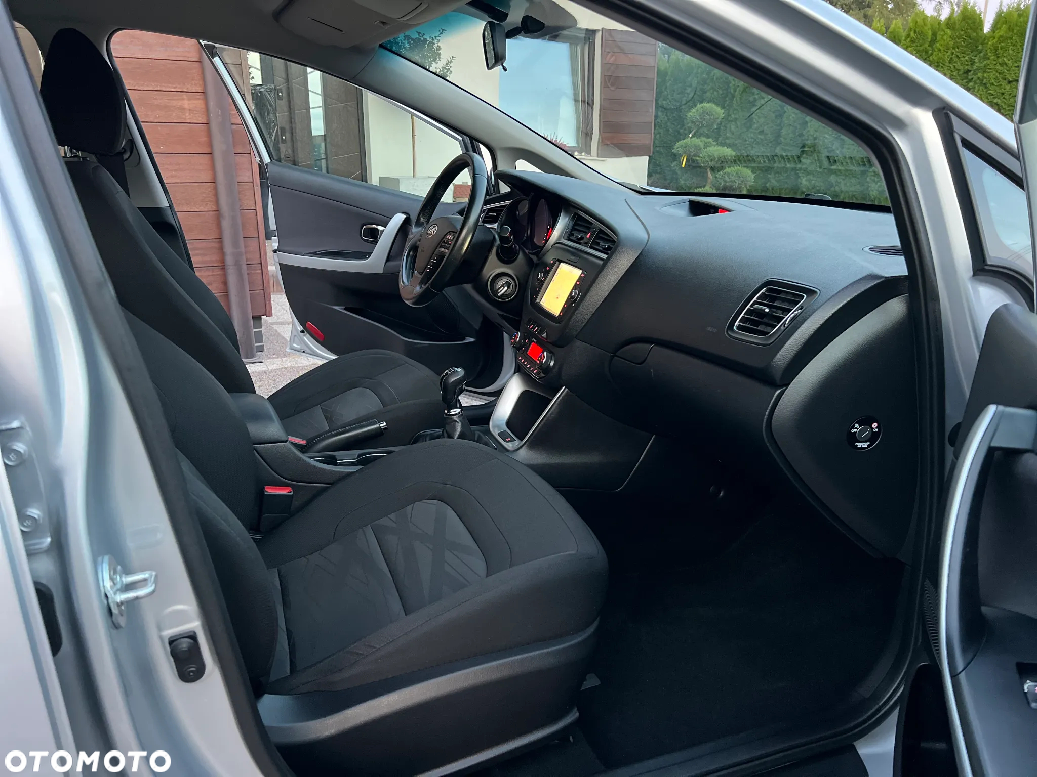 Kia Ceed Cee'd 1.6 GDI L Business Line - 10