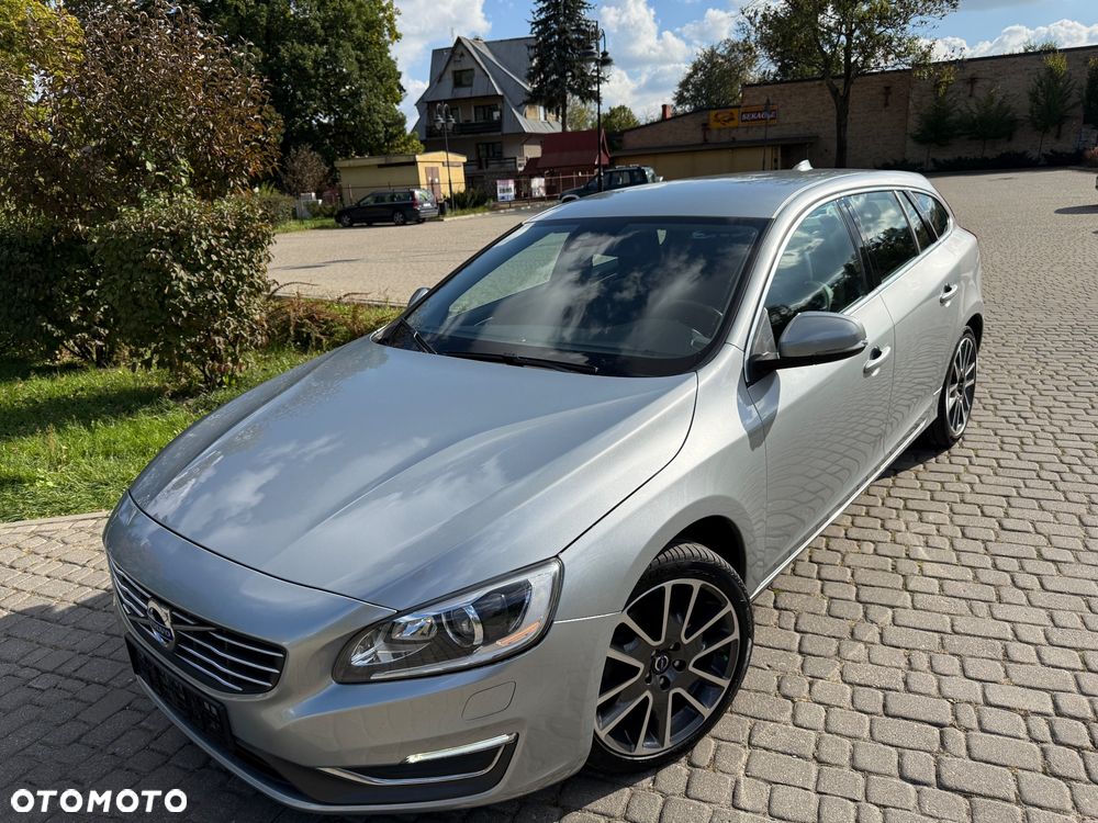Volvo V60 D4 - 3