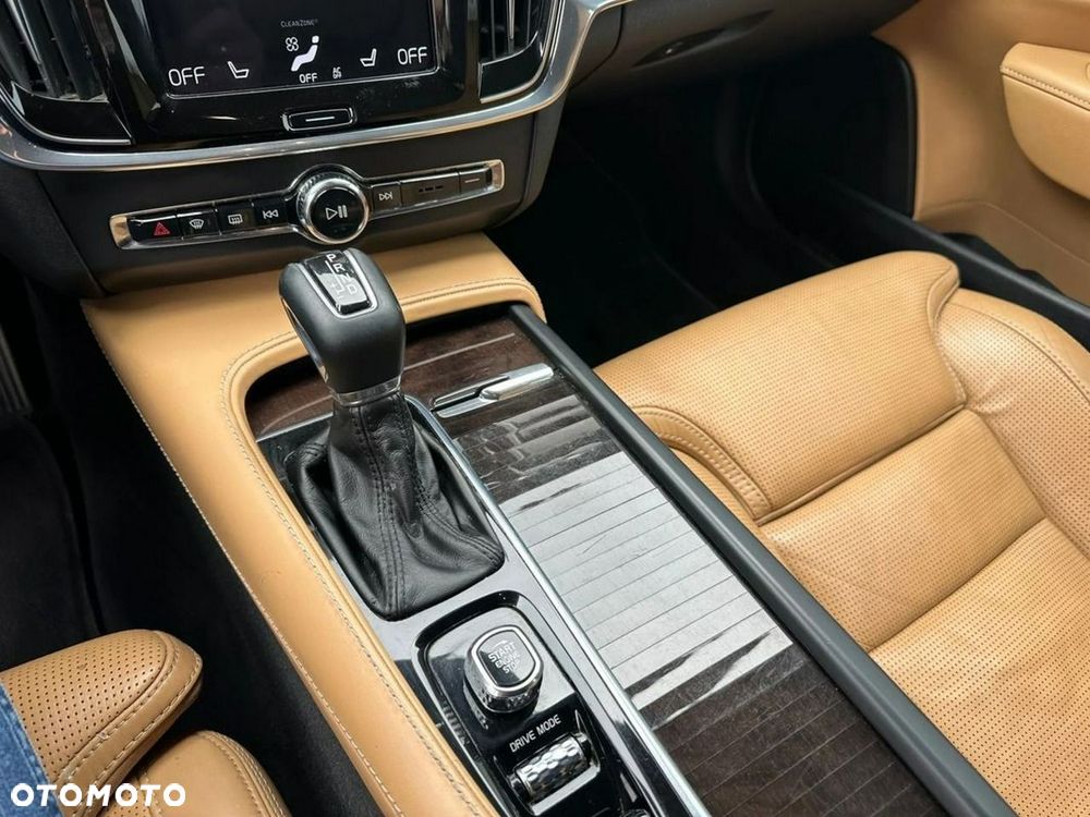 Volvo V90 D5 AWD Inscription - 14