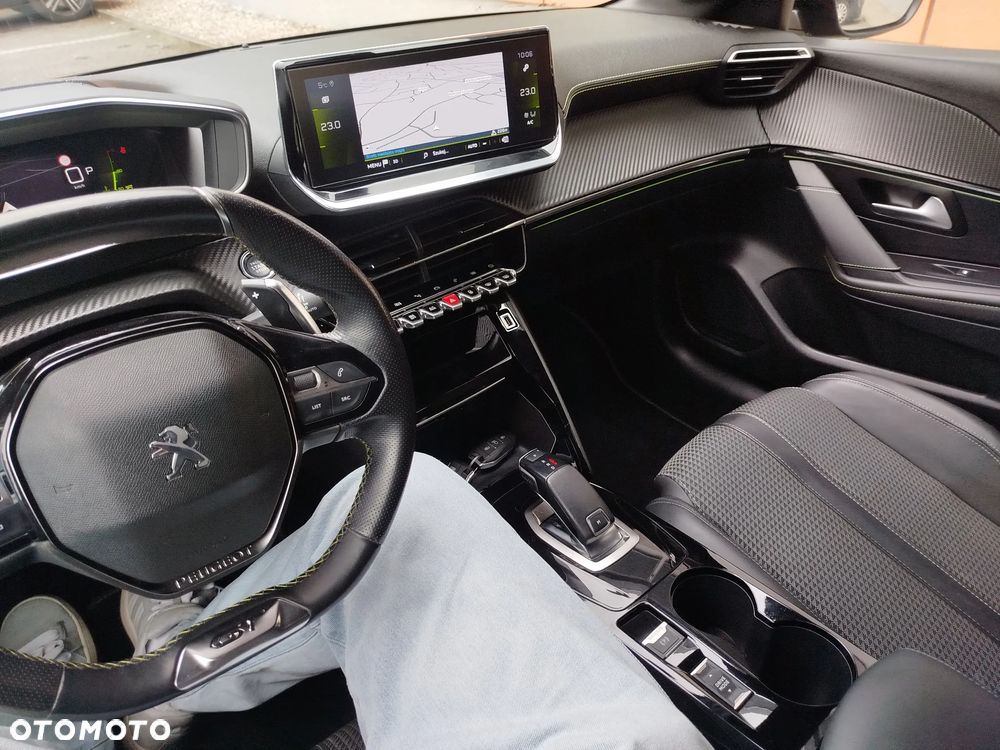 Peugeot 208 PureTech 100 EAT8 GT Pack - 13