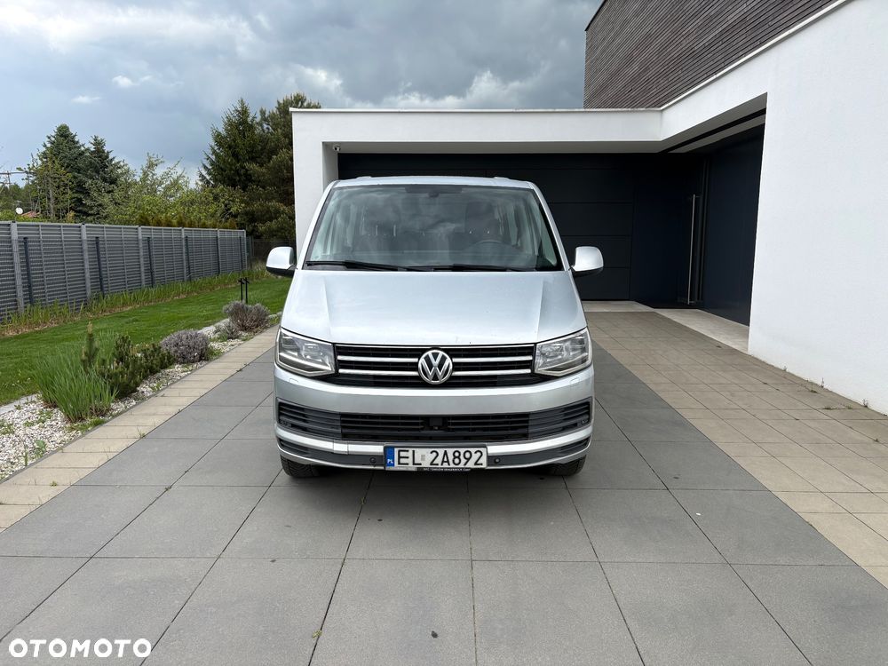 Volkswagen Caravelle - 2