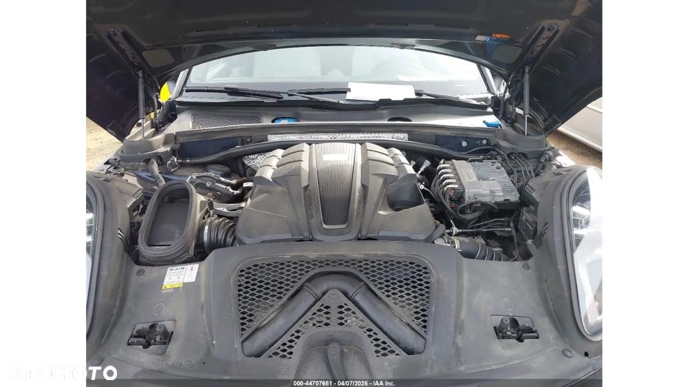 Porsche Macan - 16