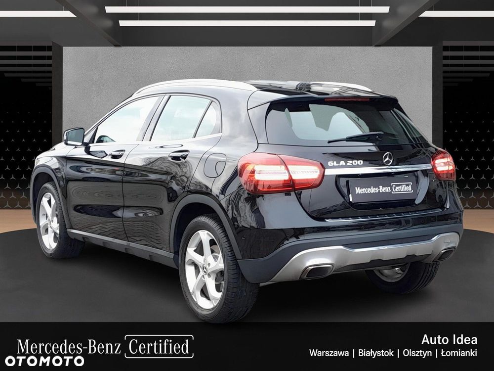 Mercedes-Benz GLA 200 7G-DCT Urban - 3