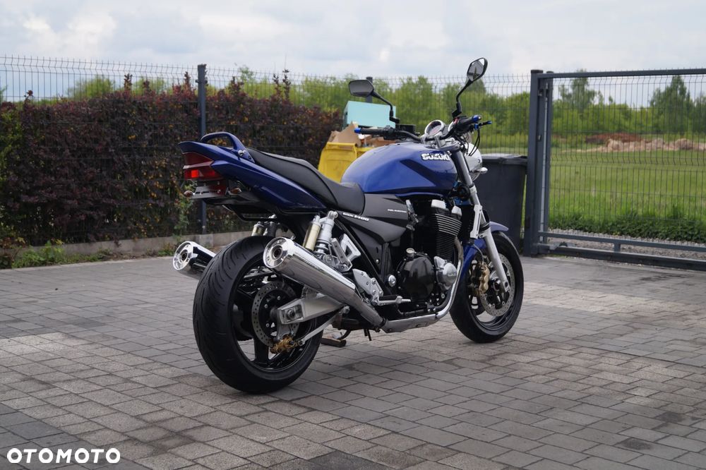 Suzuki GSX - 10