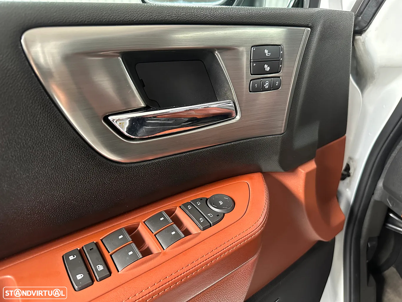 Hummer H2 6.2L V8 SUT - 48