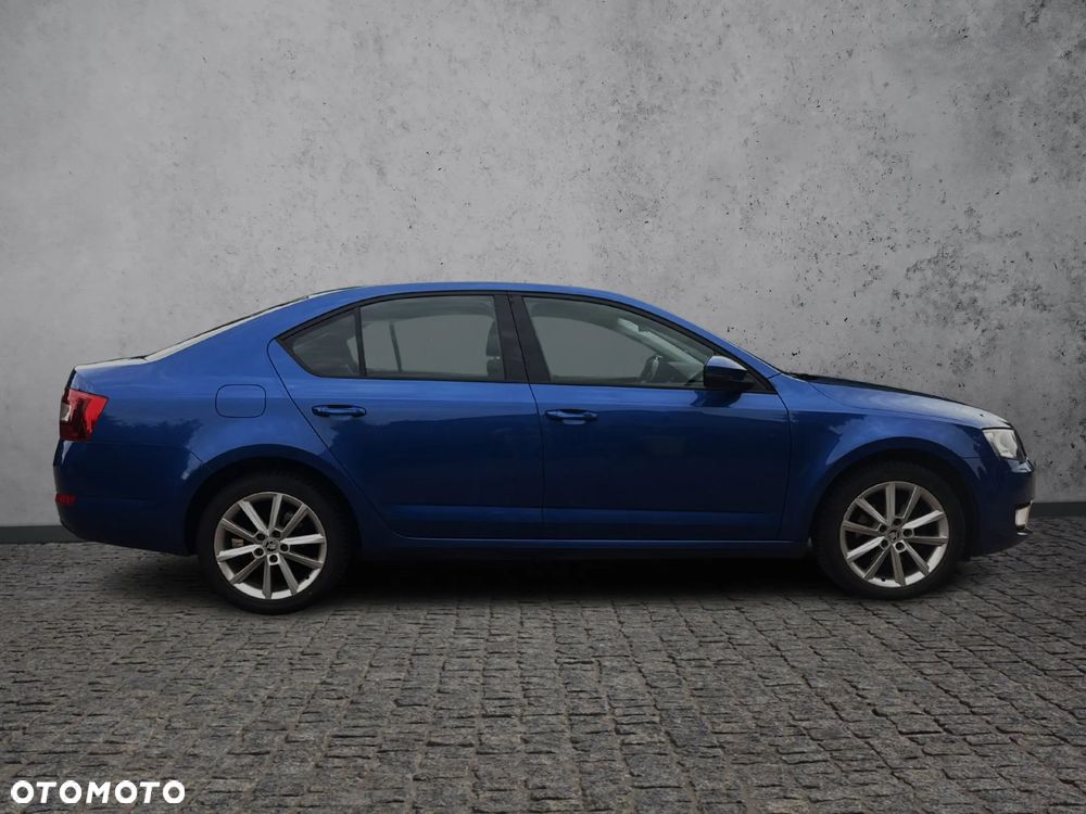 Skoda Octavia 2.0 TDI Style DSG - 6