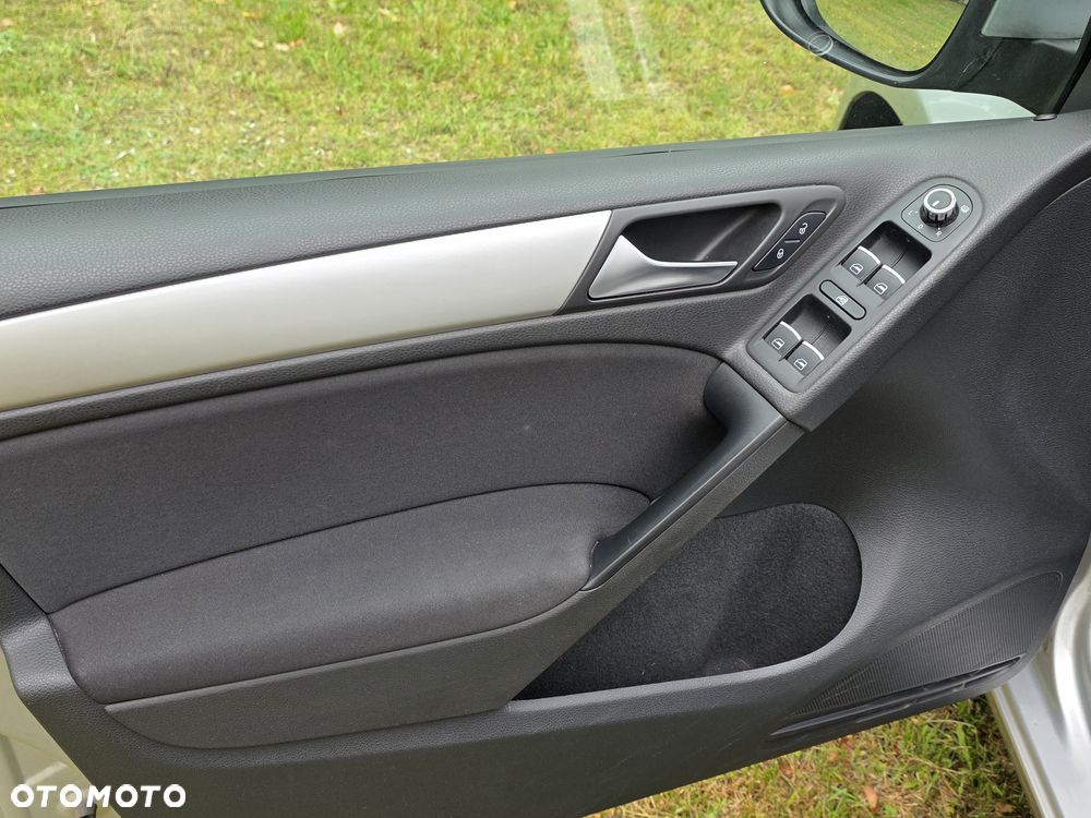 Volkswagen Golf 1.4 TSI Highline - 14