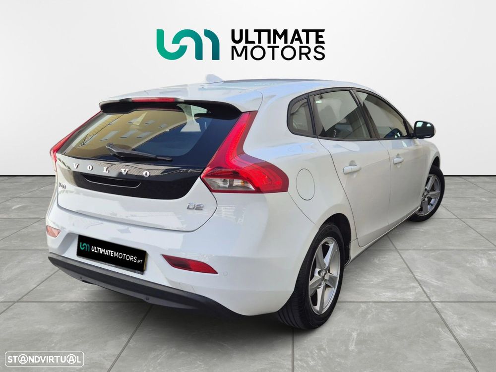 Volvo V40 2.0 D2 Kinetic Geartronic - 3