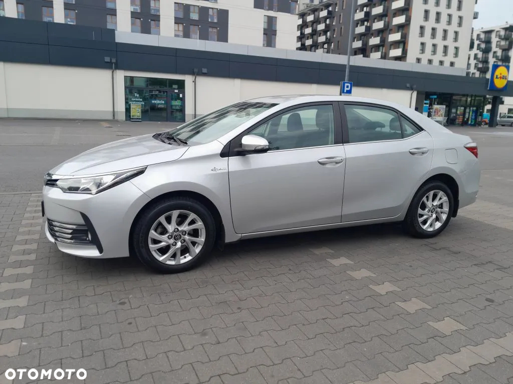 Toyota Corolla 1.6 Comfort - 30