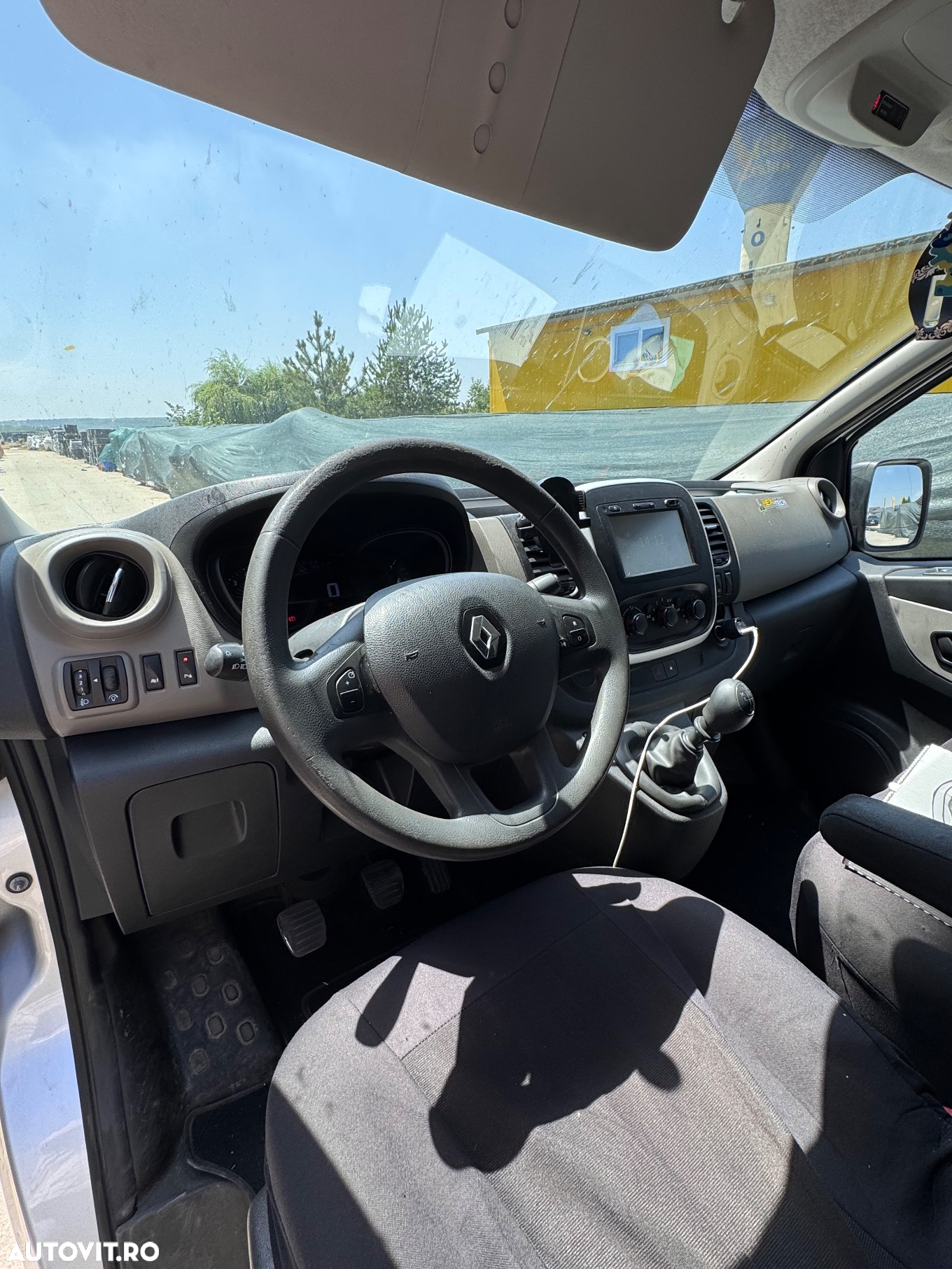 Renault Trafic - 13