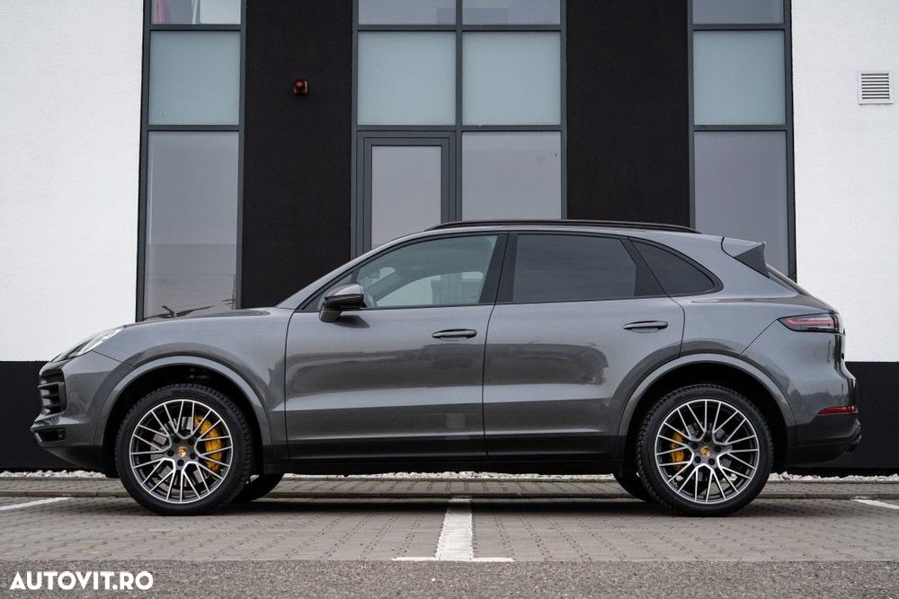 Porsche Cayenne - 7