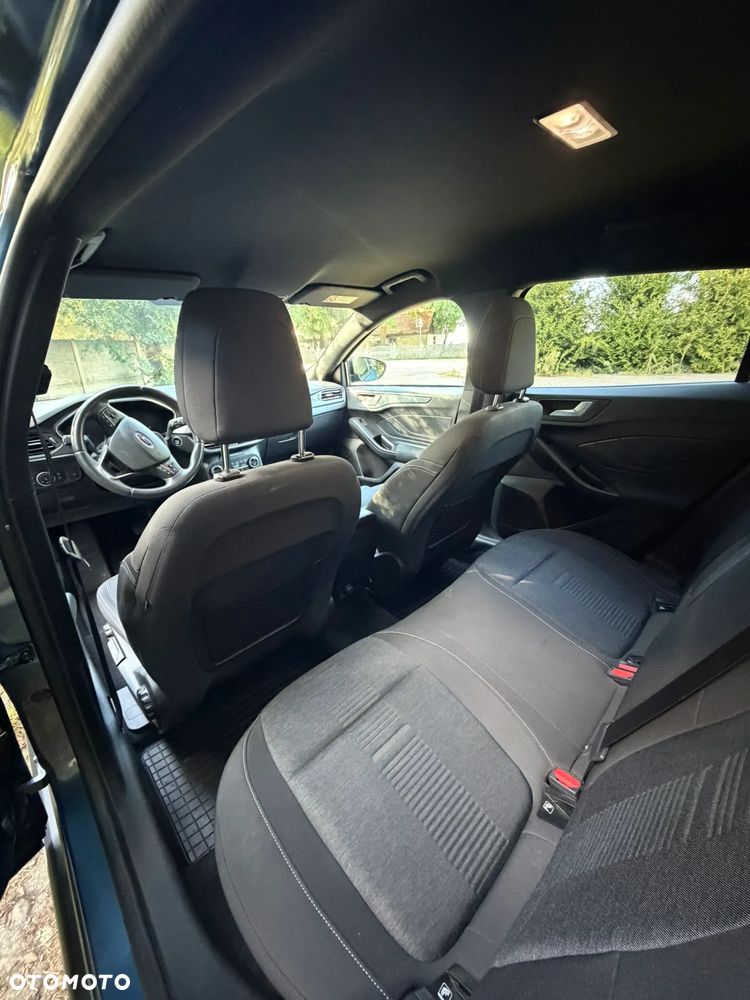Ford Focus 1.0 EcoBoost Active - 14
