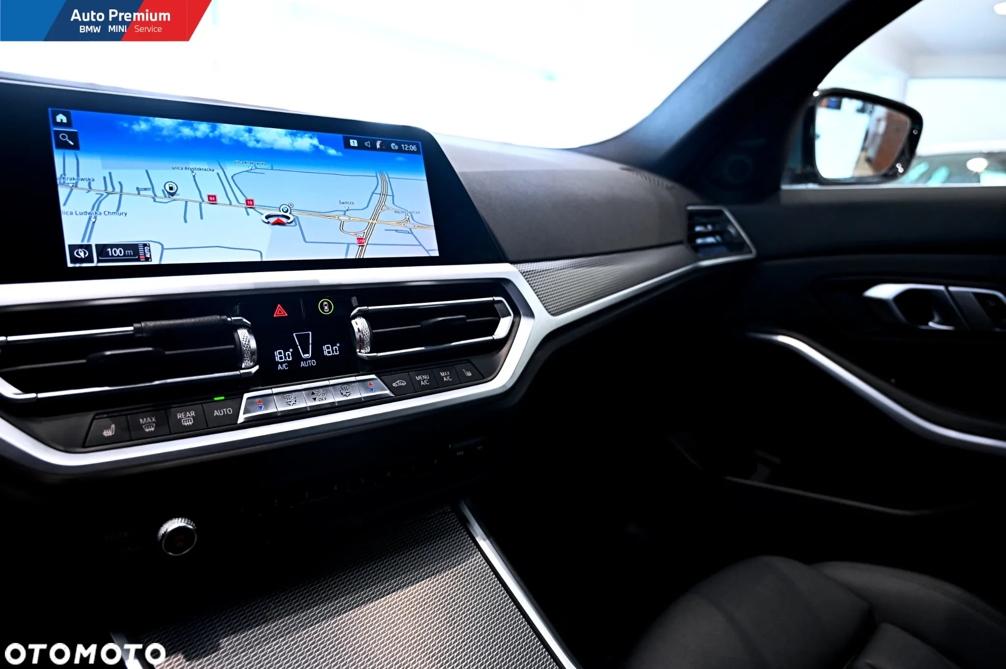 BMW Seria 3 330i xDrive Sport Line - 7