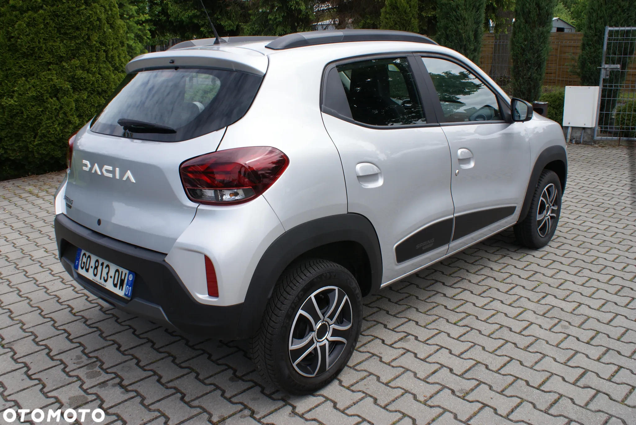 Dacia Spring - 12