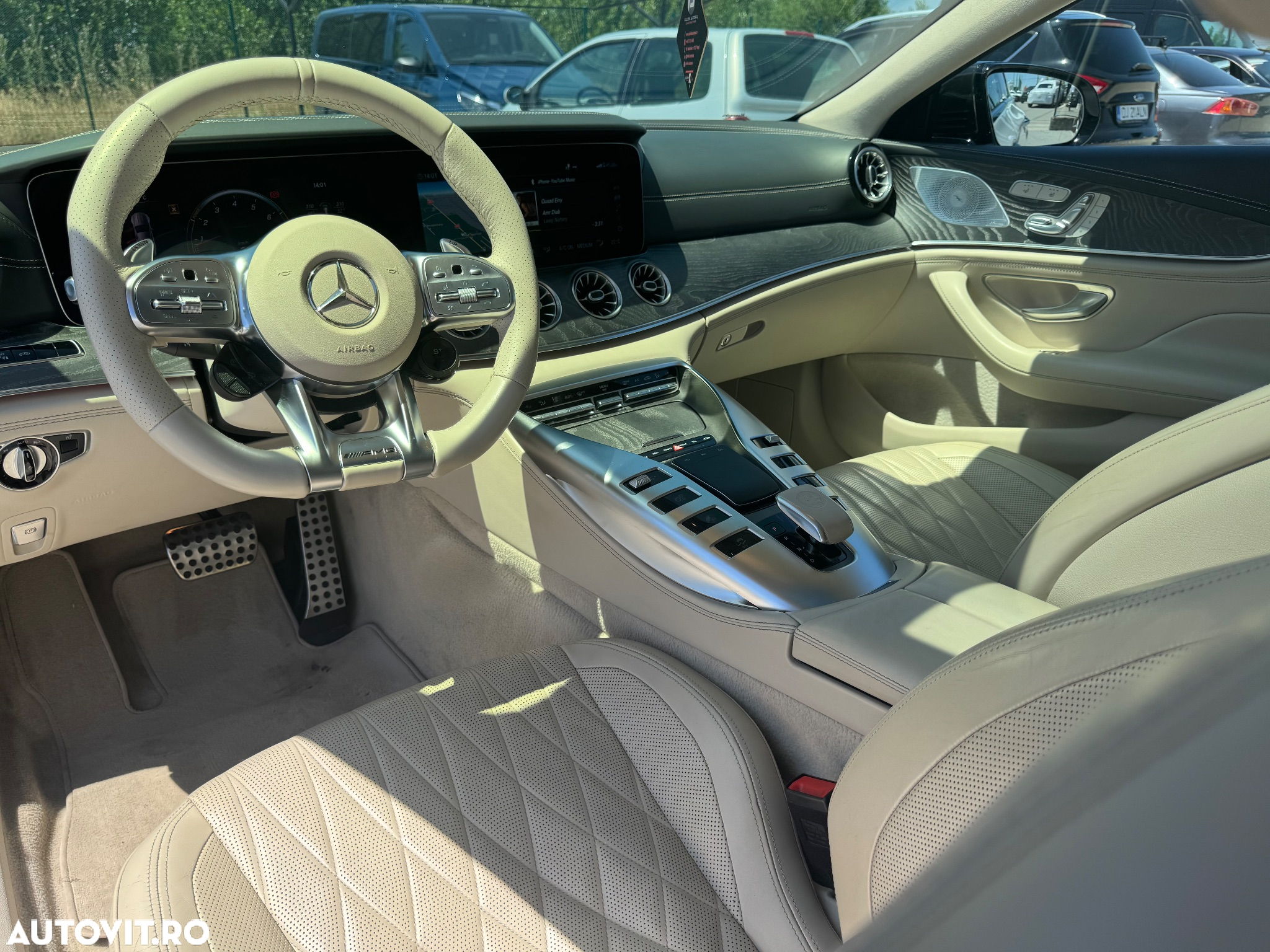 Mercedes-Benz AMG GT 53 4MATIC+ - 25