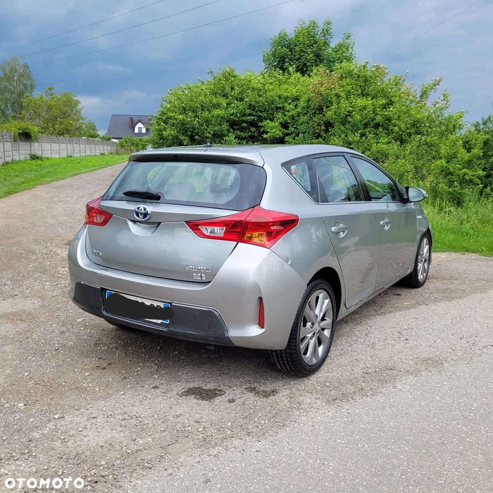 Toyota Auris 1.8 HSD Luna - 3