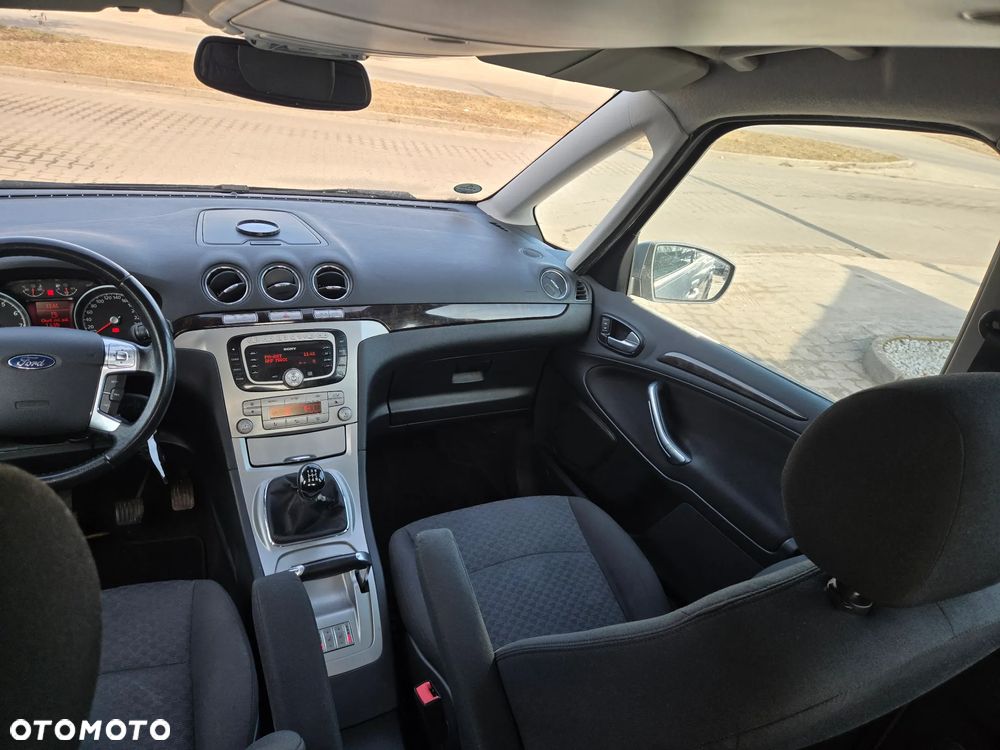 Ford Galaxy 2.0 Concept - 9