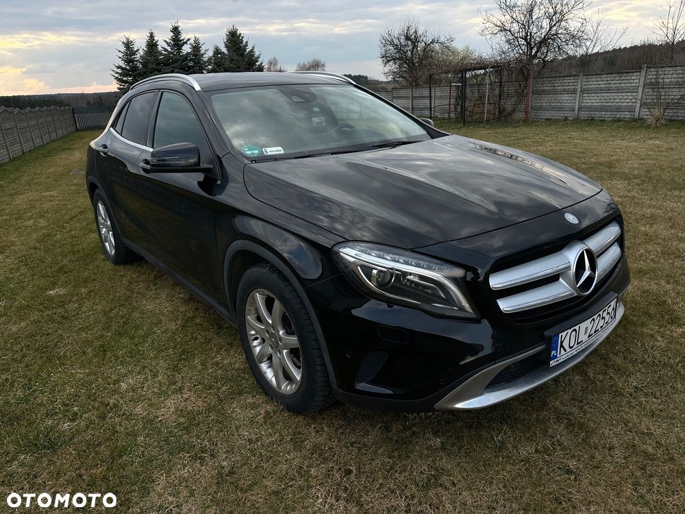 Mercedes-Benz GLA 220 d 4Matic 7G-DCT - 3