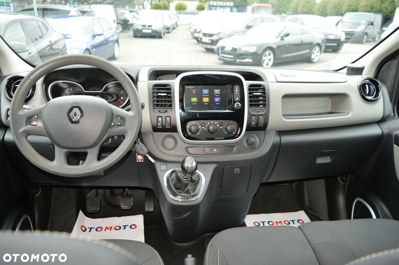 Renault Trafic - 2