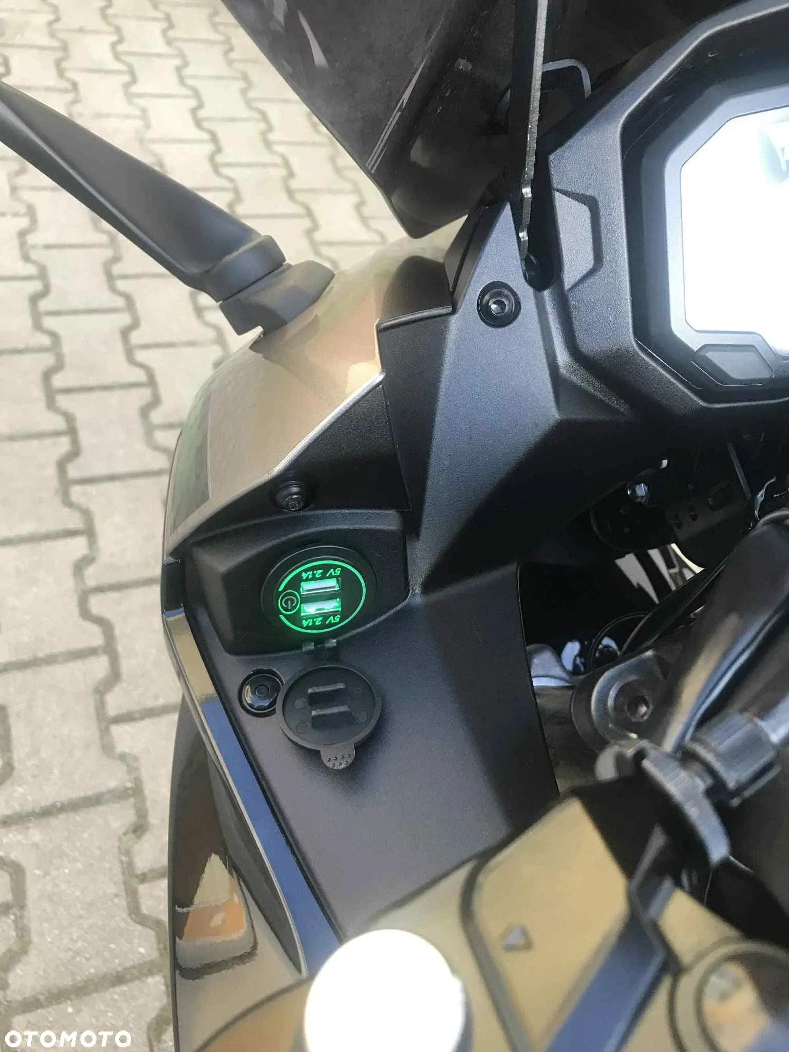 Kawasaki Ninja 1000 SX - 18