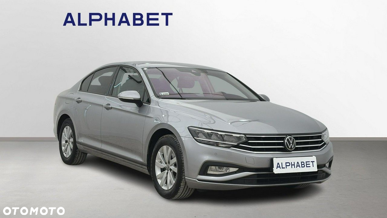Volkswagen Passat - 8