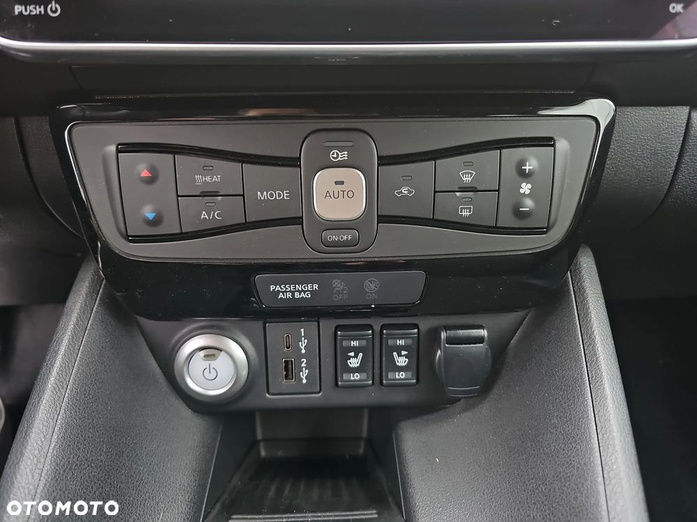 Nissan Leaf 40kWh N-Connecta - 10
