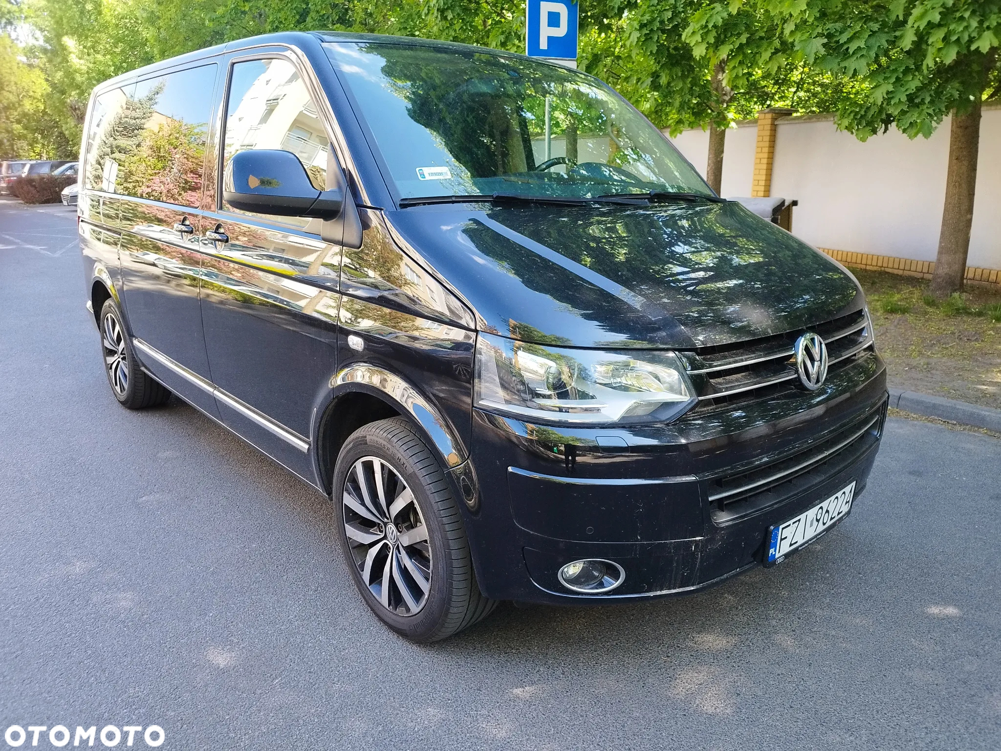 Volkswagen Multivan - 7