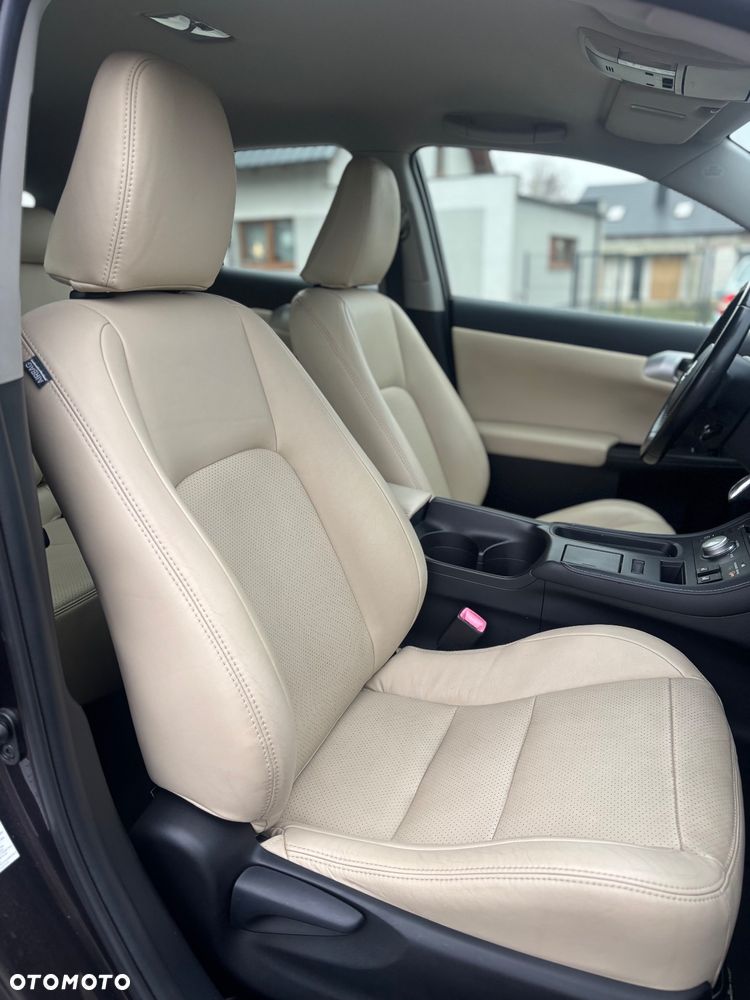 Lexus CT Standard - 34