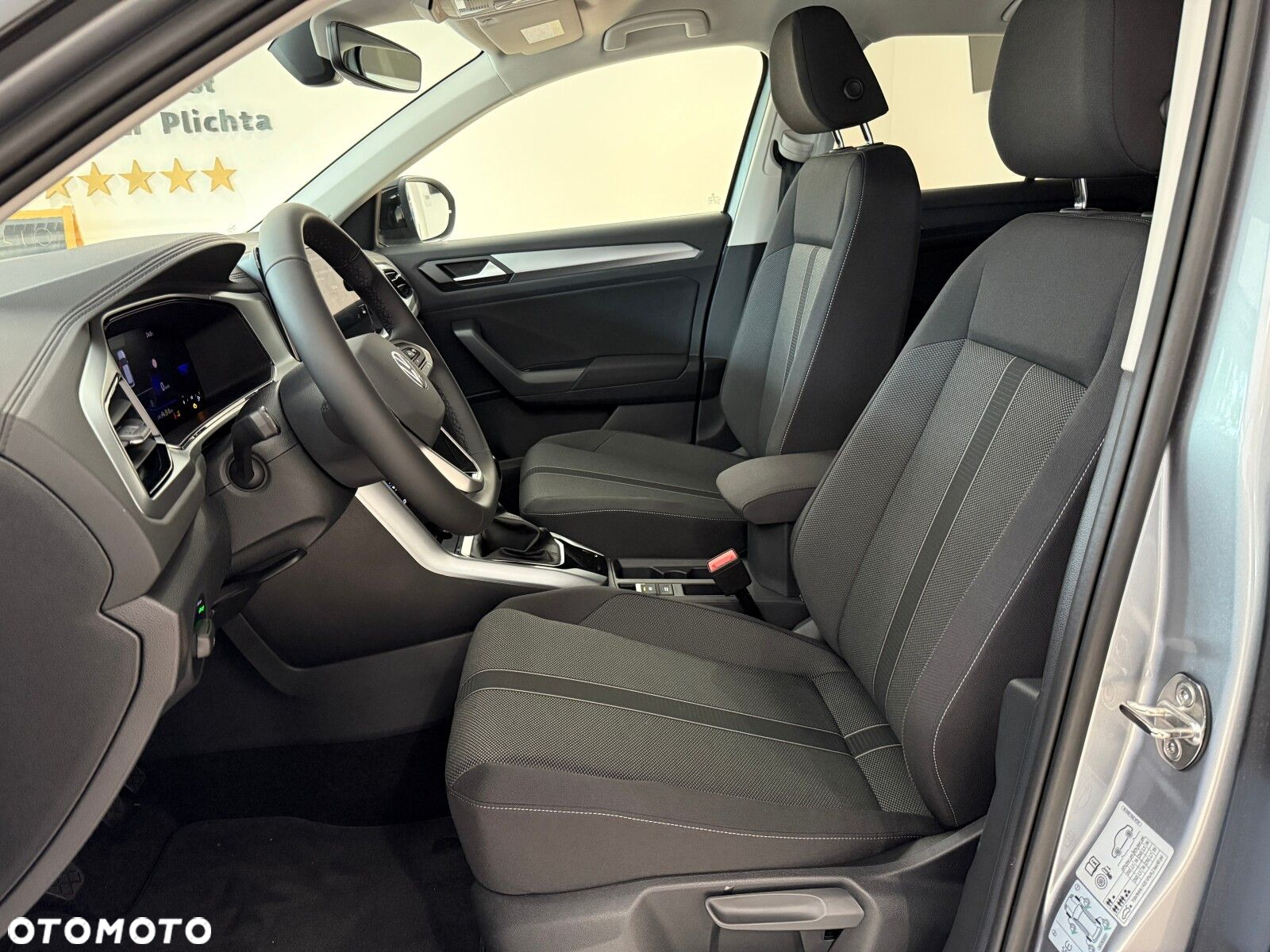 Volkswagen T-Roc - 11