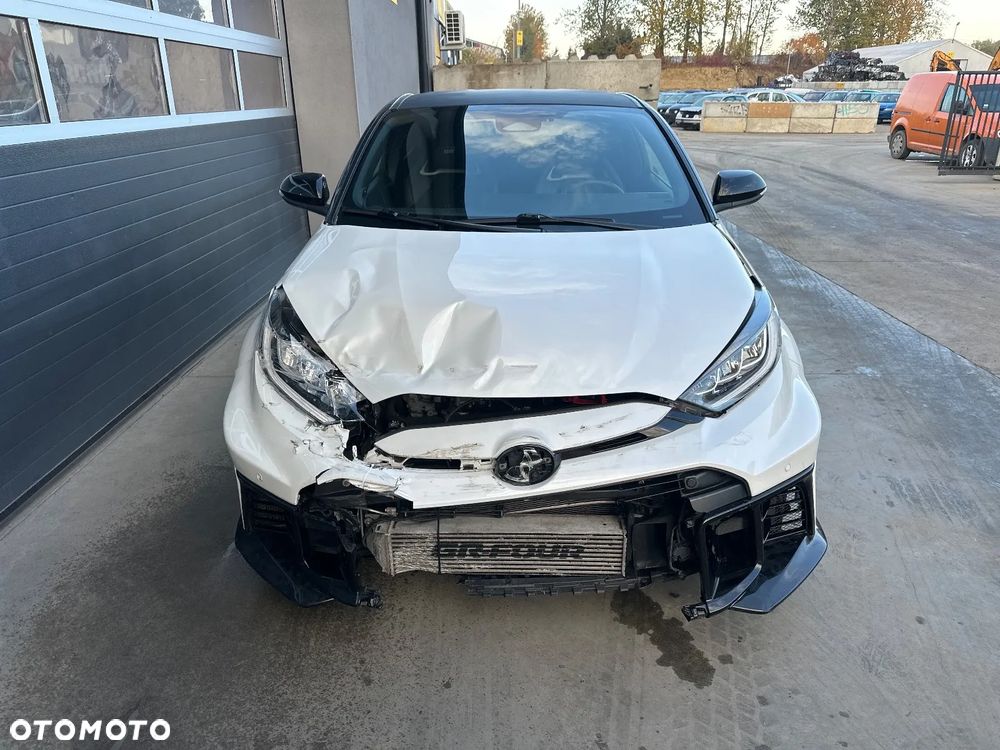 Toyota GR Yaris 1.6 Dynamic - 8