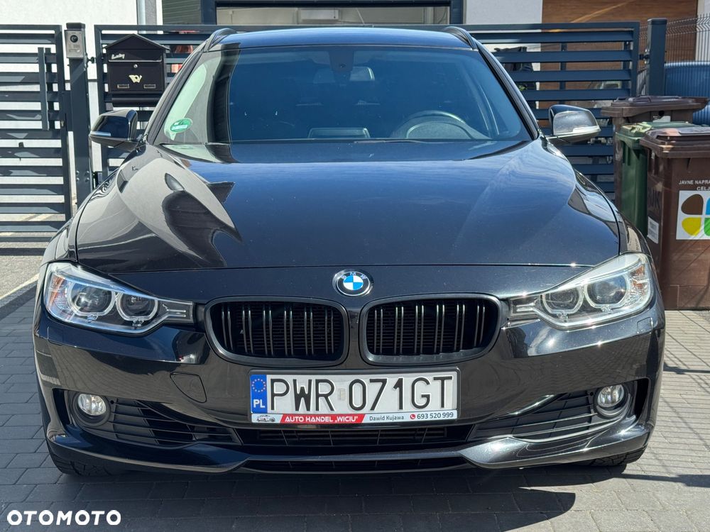 BMW Seria 3 318d - 26