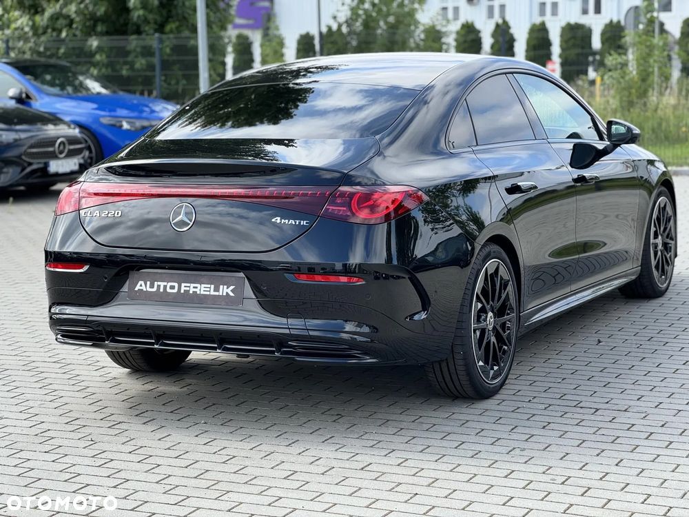 Mercedes-Benz CLA 220 mHEV 4-Matic 8G-DCT - 10