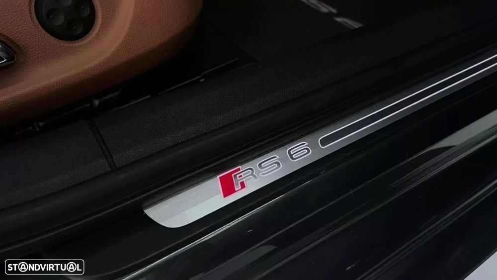 Audi RS6 Avant 4.0 TFSi quattro Tiptronic - 11