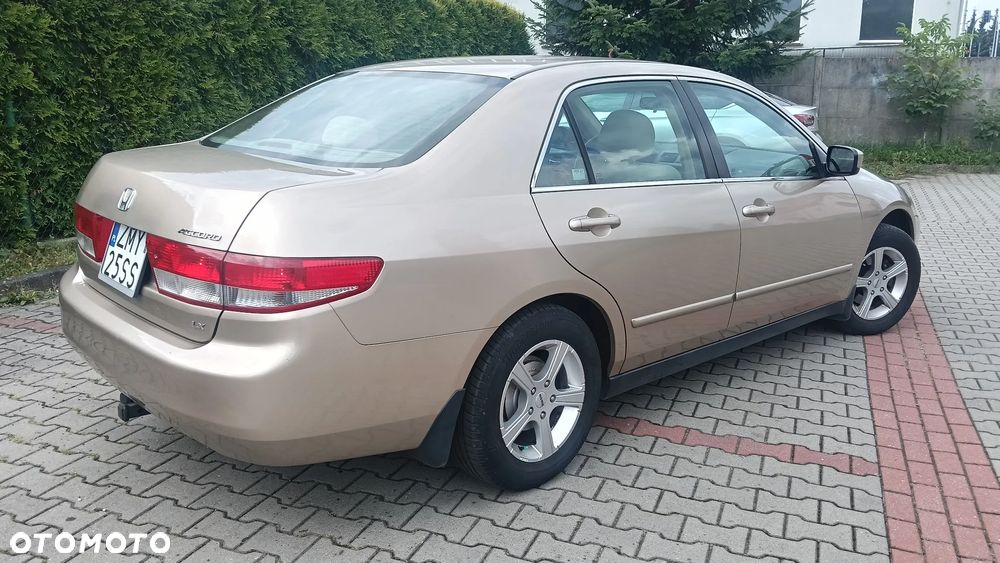 Honda Accord 2.4 LX - 10